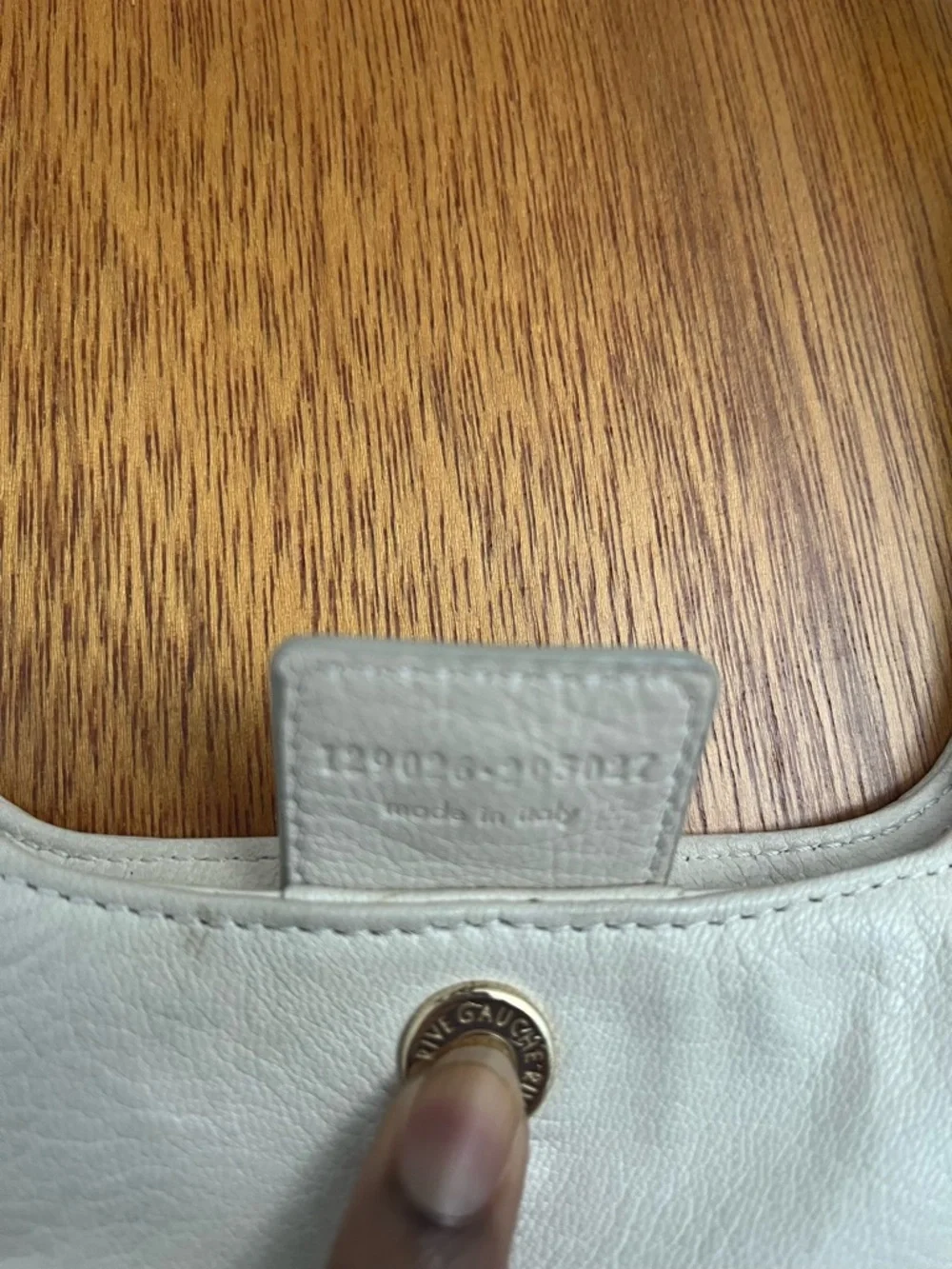 Yves Saint Laurent Mombasa Cream Leather Shoulder Bag with Ivory Handles - Picture 5 of 14